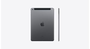 De achter- en zijkant van de iPad 10,2-inch (2021) naast elkaar