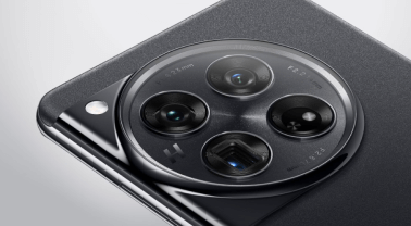 Een close-up van de OnePlus 12 camera's