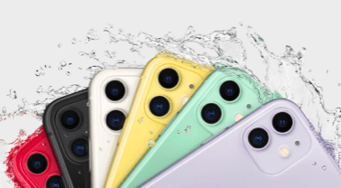 De verschillende iPhone 11 kleuren met opspattend water