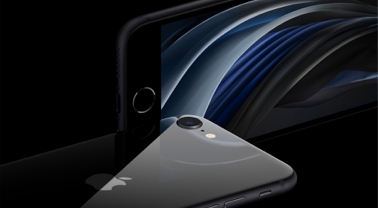 De voor- en achterkant van de iPhone SE