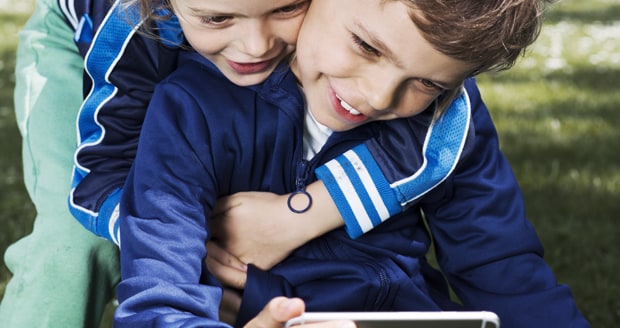 kinderen met tablet kinderen met tablet