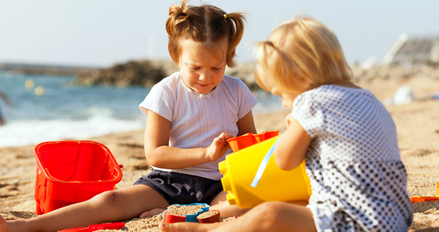 Kinderen op strand Kinderen op strand